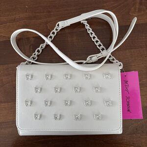 Betsey Johnson Women's Cream XOSYBIL-BOWS Cross Body Bag Purse Mini Bows NEW